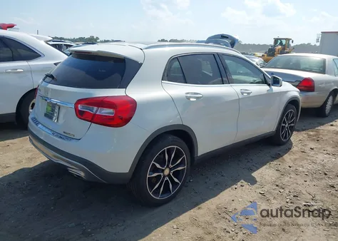 2016 Mercedes-Benz Gla 250 z USA, uszkodzony, nr VIN WDCTG4EB2GJ269075